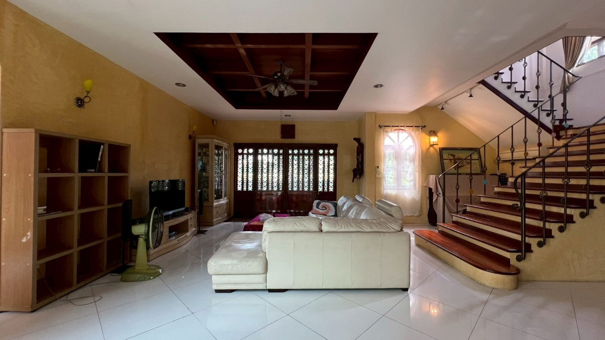 picture House for sale at Lakewood Golf course Country Club - 13/24