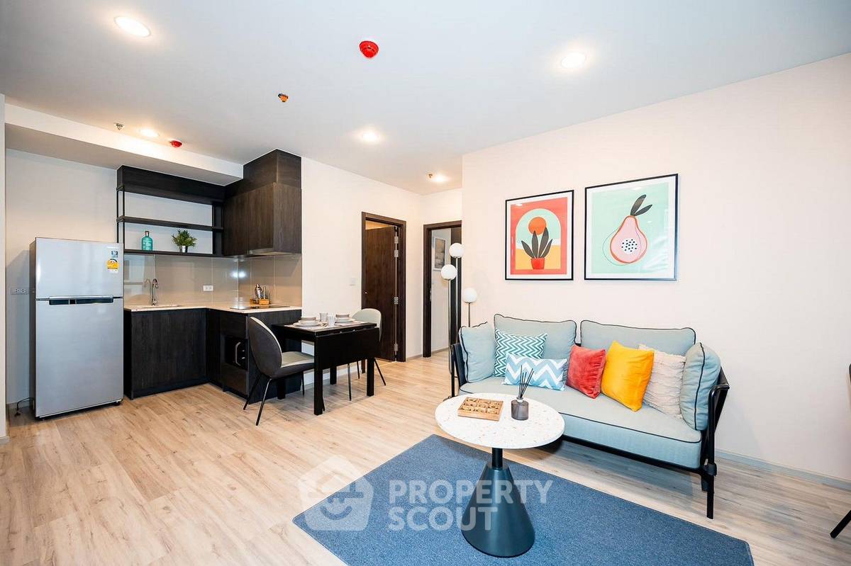 picture 2-BR Condo at XT Huaikhwang near MRT Huai Khwang (ID 2003986) - 1/8
