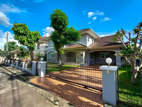 Large house for rent near Central Chiang Mai and San Sai