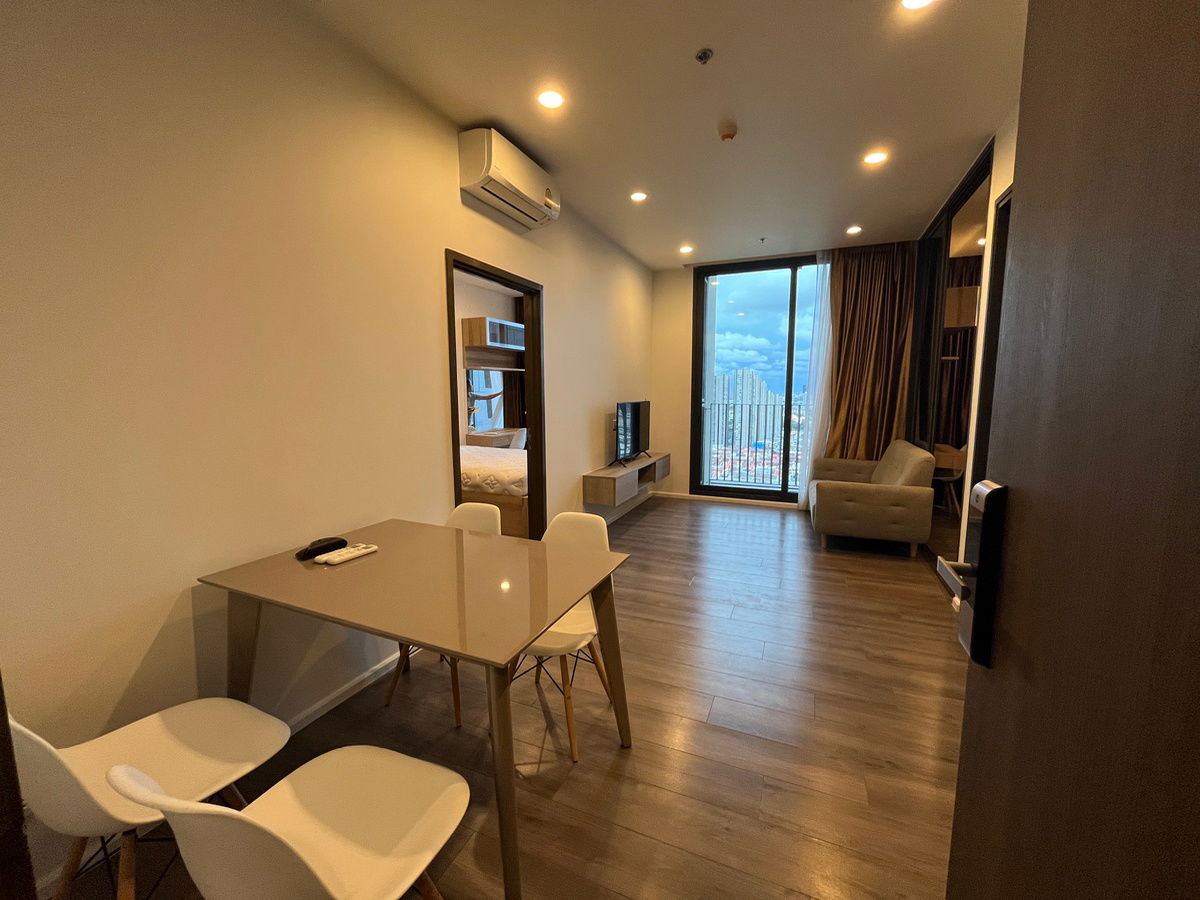 รูป For rent : Whizdom Essence Sukhumvit, 2 Bedrooms, 2 Bathrooms, Rent 35,000 Baht / Month, Ready to move as of today. - รูปที่ 1/14