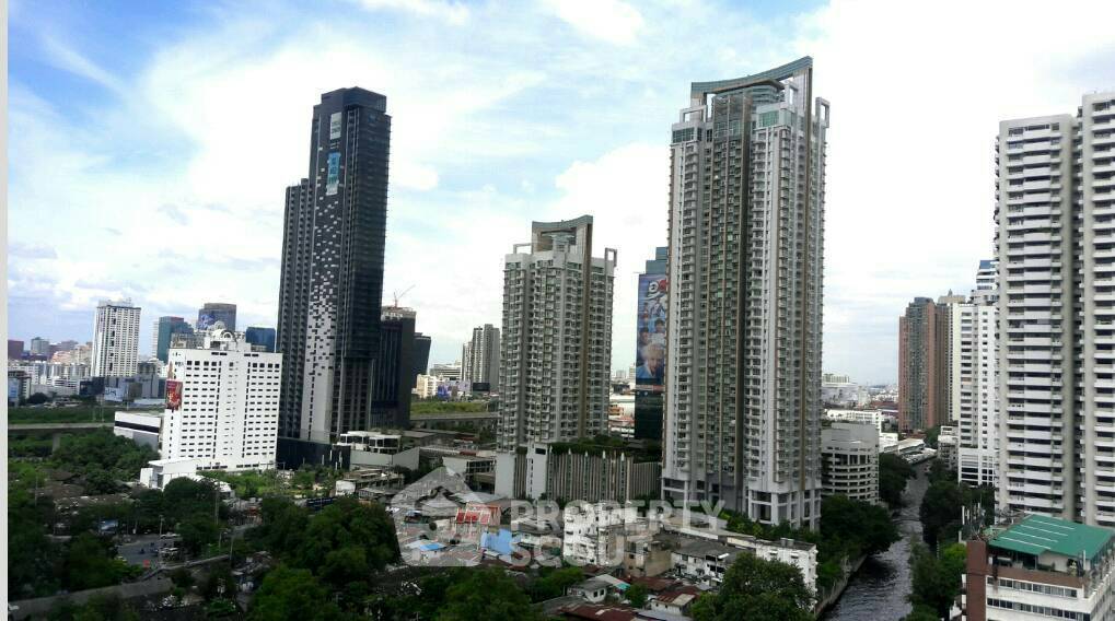picture 1-BR Condo at First Tower Condominium near BTS Phloen Chit (ID 512180) - 4/5