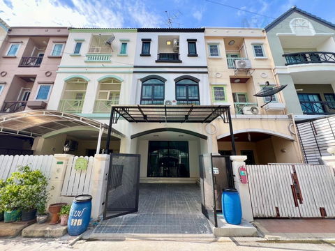 📌 For Sell Town house BAAN SUPAROM 3-story 3 bedroom 3 bathroom