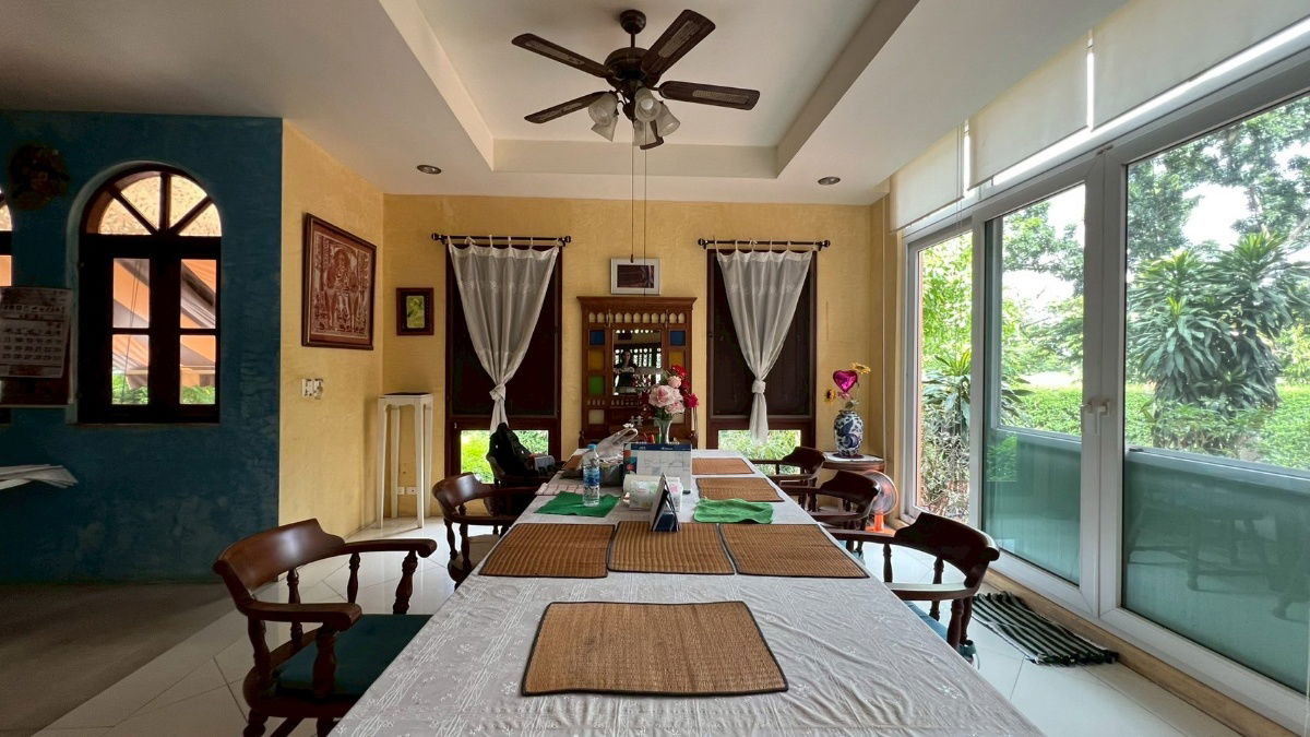 picture House for sale at Lakewood Golf course Country Club - 9/24