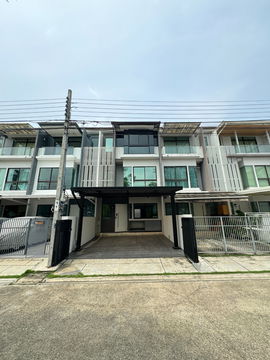 🏡 Beautiful Townhome for Sale at Soi Phutthabucha 36 ✨