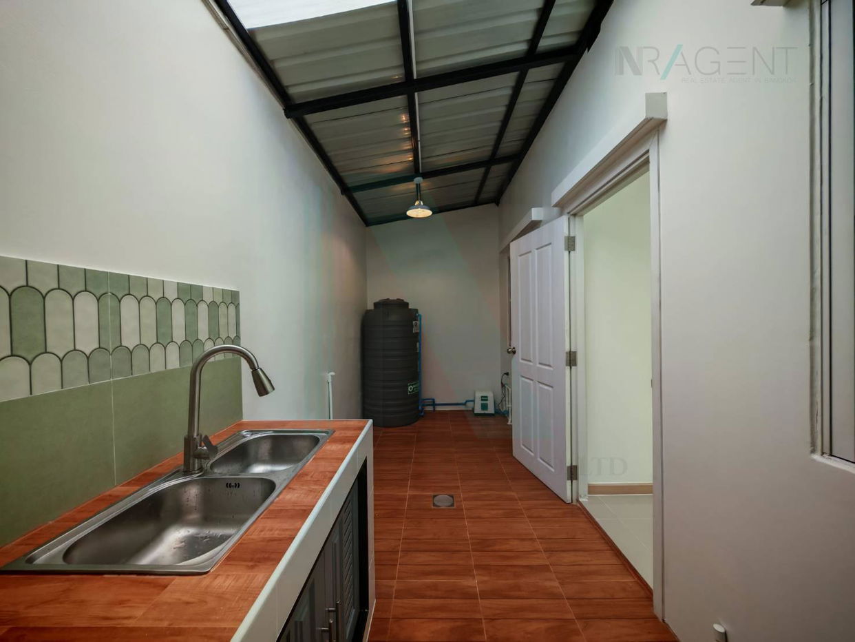 picture 📌 For Sell Town house J CITY SUKHUMVIT-PHRAEKSA 2-story 4 bedroom 2 bathroom - 7/8