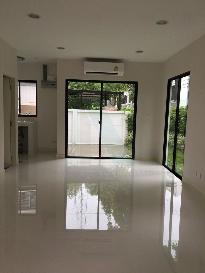 picture 📌 For Sell Town house BAAN KLANG MUANG NAWAMIN 42 3-story 3 bedroom 3 bathroom - 2/8