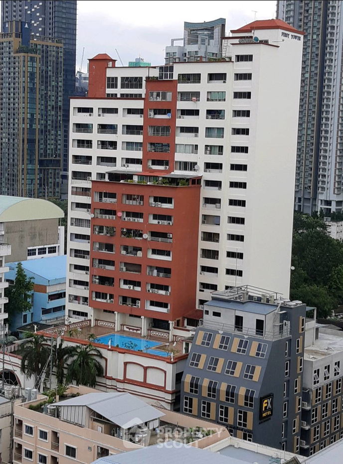 picture 1-BR Condo at First Tower Condominium near BTS Phloen Chit (ID 2051280) - 5/9