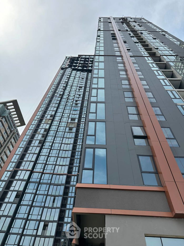 picture 1-BR Condo at Supalai Icon Sathon near MRT Si Lom (ID 1502449) - 12/23