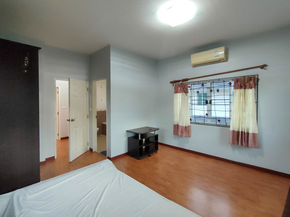 picture Large house for rent near Central Chiang Mai and San Sai - 48/76