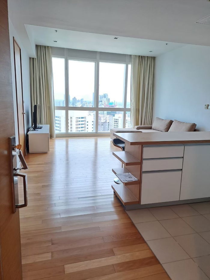 picture Millennium Residence Asoke area  - 2/9
