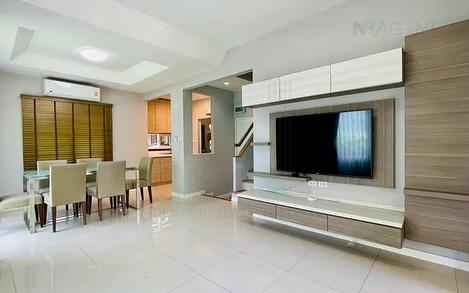 picture 📌 For Sell House CHAIYAPRUK RAMINTRA – WONGWAEN 2 2-story 4 bedroom 3 bathroom - 3/8