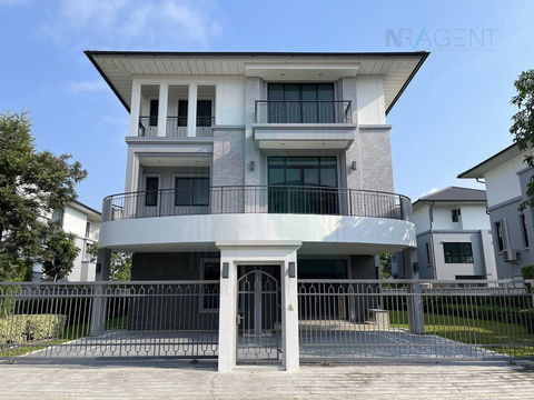 📌 ขายบ้านเดี่ยว โครงการ ศุภาลัย เอเลแกนซ์ บรมราชชนนี 121 3 ชั้น 4 ห้องนอน 4 ห้องน้ำ
