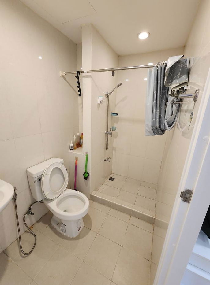 picture (Sell I Condo Sukhumvit 105) Building A6   - 10/10