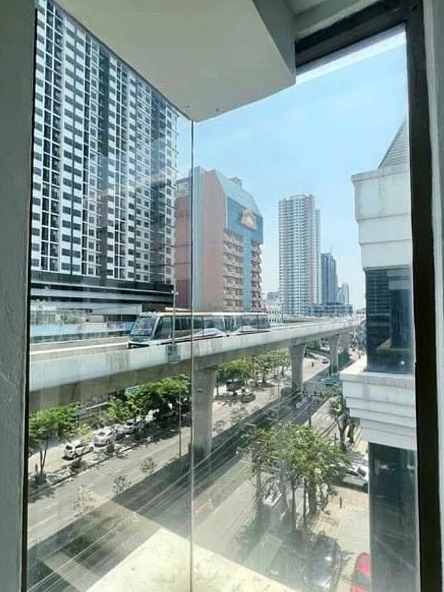 รูป TA7733📲LineID @556ryccg🚄สำนักงานใกล้BTSกรุงธนบุรี 7ชั้น 1,050ตรม +ลิฟท์ +ที่จอดรถ +แอร์ ใกล้เจริญนคร, ICONSIAM - รูปที่ 4/17