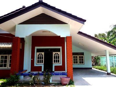 เช่าบ้านเดี่ยว วิทยาลัยนาฏศิลปร้อยเอ็ด : บ้านเดี่ยวให้เช่า ทำเลดี อยู่ใจกลางเมืองร้อยเอ็ด 