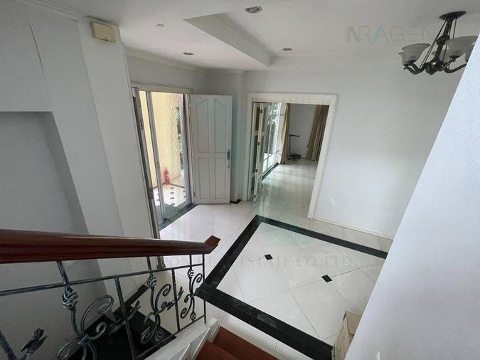 ให้เช่าบ้านเดี่ยว 4 ห้องนอน 380 ตร.ม. 85.5 ตร.ว. บ้านกลางกรุง เดอะ นีซ รัชวิภา
