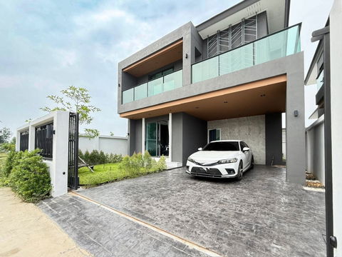 บ้านเดี่ยวใกล้ รร. นานาชาติพัทยา ใกล้ทางด่วน พัทยา กรุงเทพ