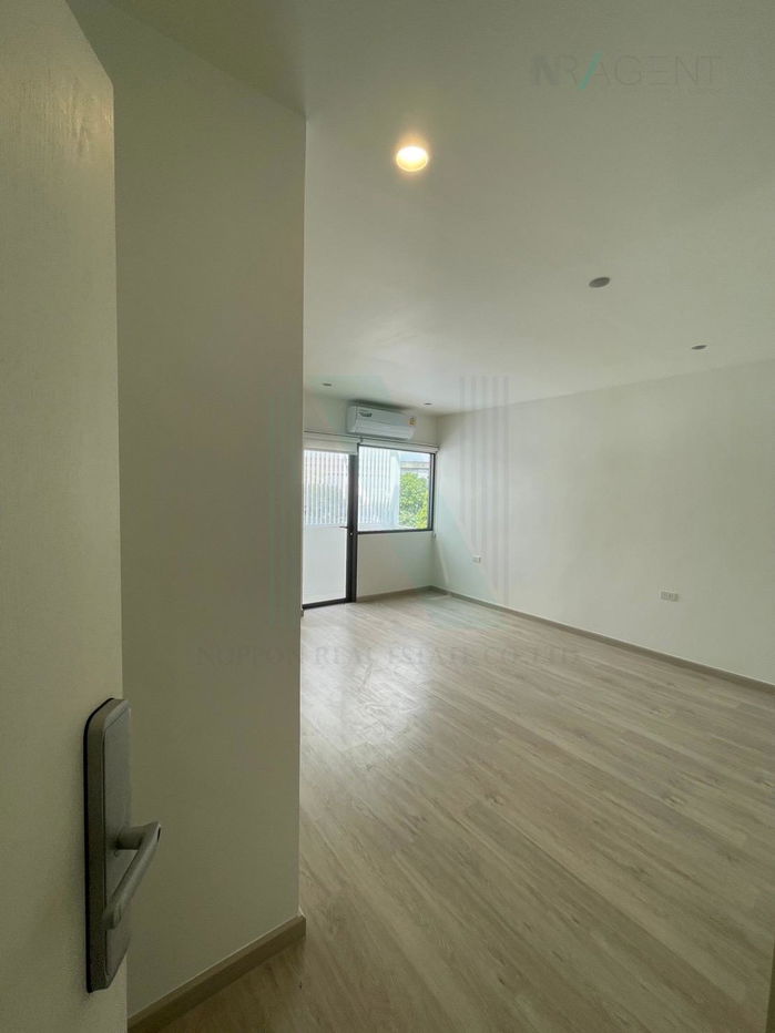 picture 📌 For Rent 3-story House ARKIN VIBHAVADI 3 bedroom 4 bathroom - 5/8