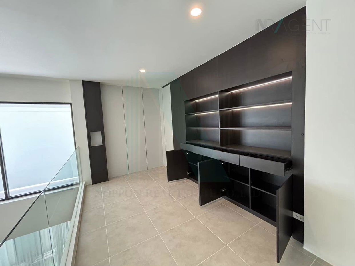 picture 📌 For sale: Twin house, Akin Vibhavadi project, 3 floors, 3 bedrooms, 4 bathrooms - 6/8