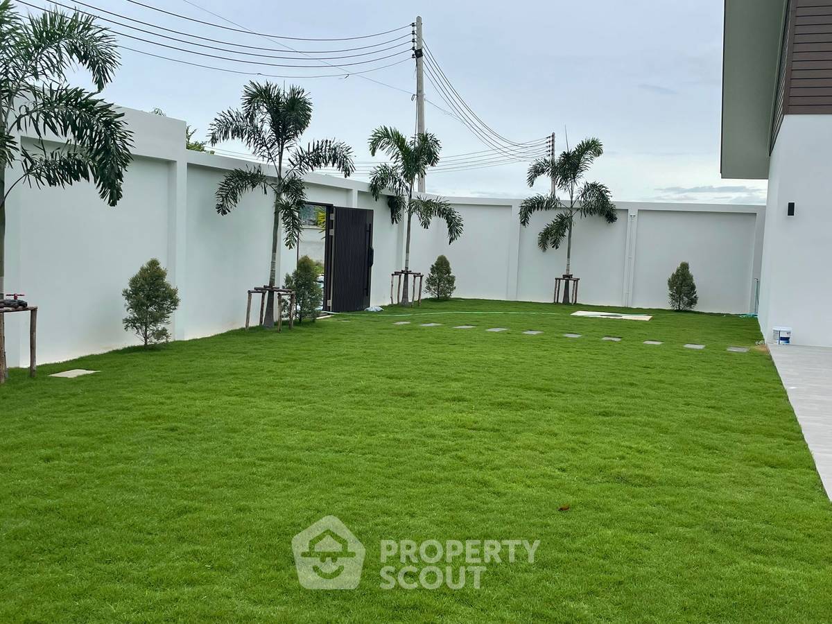 picture 3-BR Villa close to Artist Village Hua Hin (ID 2265859) - 2/32