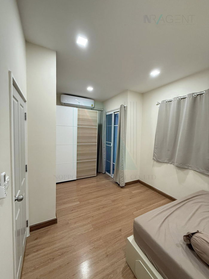 picture 📌 For Sell Town house GOLDEN TOWN RAMINTRA - WONGWAEN 2-story 3 bedroom 2 bathroom - 7/8