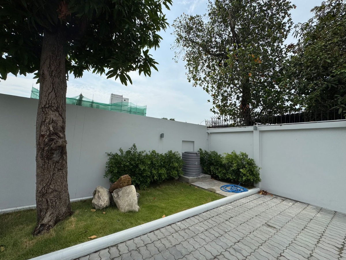 picture P0212 Fully Renovated Detached House for Rent – Pridi Banomyong 25 (Ekkamai Soi 10), Only 750 Meters from Sukhumvit 71 - 20/20