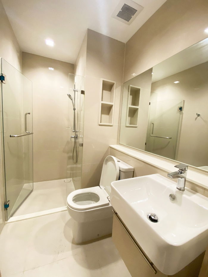 รูป Fully Furnish 2 bed rooms 2 bath rooms to rent in life sathorn sierra - รูปที่ 12/46