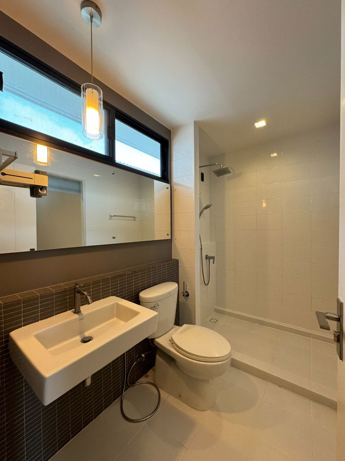 picture ✨ Stylish Townhome by Land & Houses | 3 Beds, 3 Baths, Great Location! ✨ - 13/21