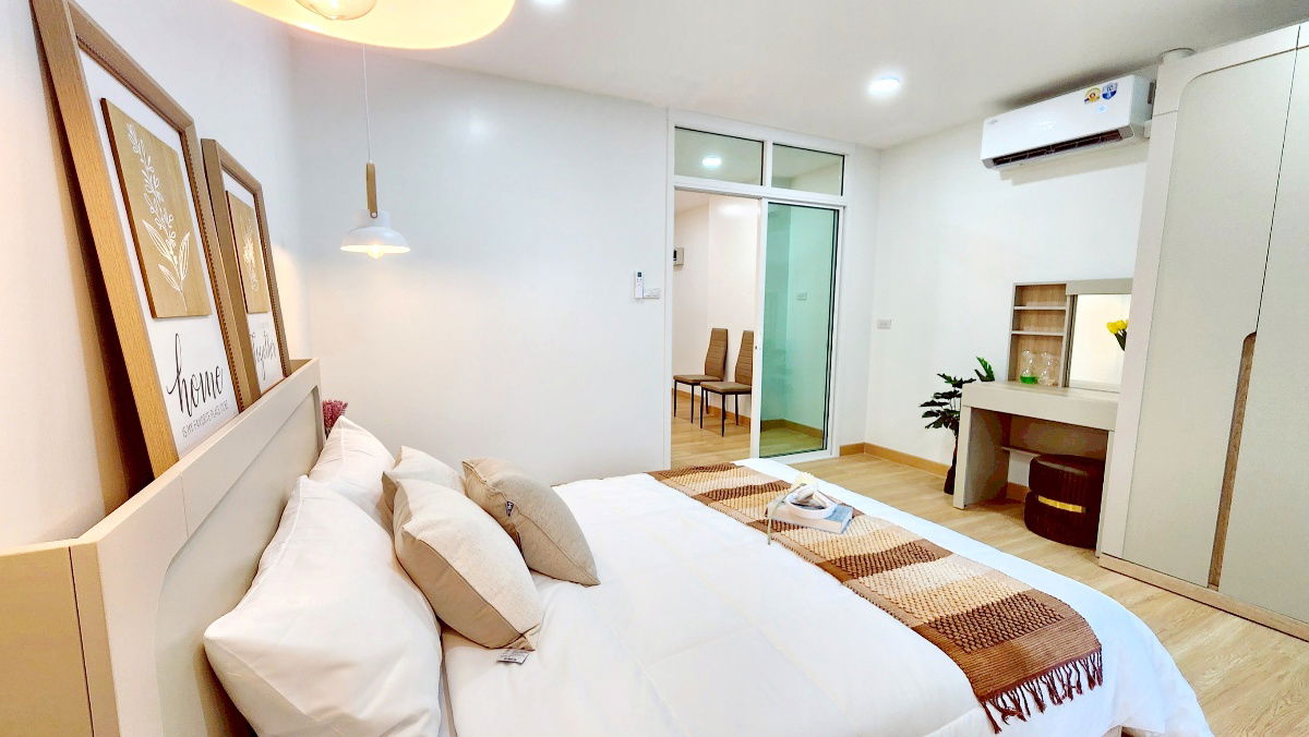 รูป FLASH DEAL ลดด่วน! จาก 1.39 ล้าน เหลือเพียง 1.35 ล้าน เท่านั้น คอนโดรีโนเวทใหม่ แต่งครบ วิวสระ ชั้น 5 @SR Complex ใกล้แยกหนองประทีป (รับนายหน้า 3%  ) - รูปที่ 11/18