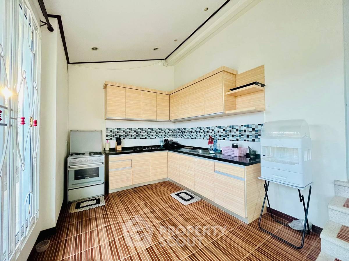 รูป บ้าน 3-ห้องนอน ใกล้ หาดชะอำ (ID 2276594) - รูปที่ 4/30