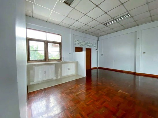 รูป รร.นานาชาติฮีทฟิลด์ 1กม. MRT สัมมากร 1กม.ให้เช่าบ้านเดี่ยว 2 ชั้น 50ตร.วา. 165ตร.ม.รร.เตรียมอุดมศึกษาน้อม 500ม. 3นอน 2 น้ำ - รูปที่ 4/8