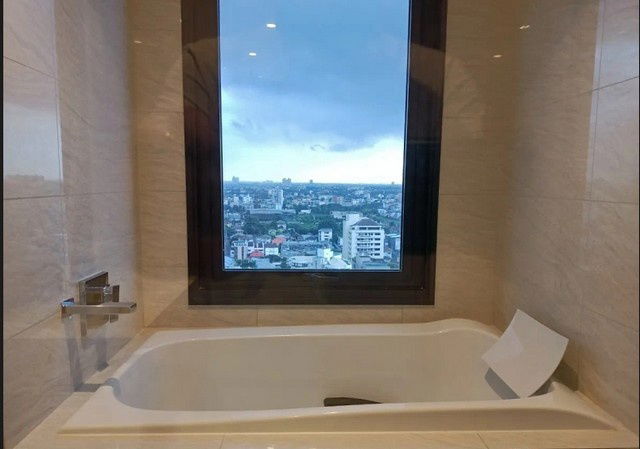 picture C6019 Rent  :  Condo  Maru Ekkamai 2 ( BTS Ekkamai ) 064 665 4666 - 7/8