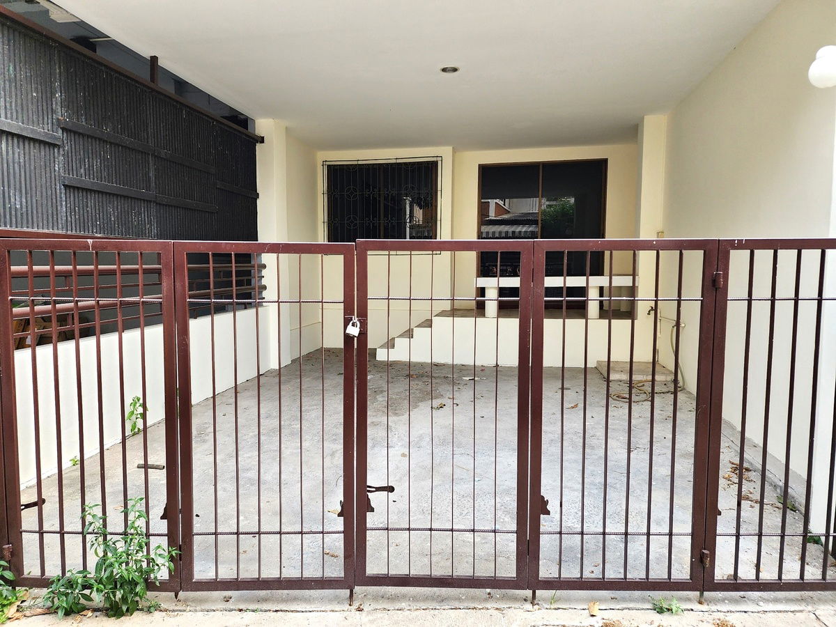รูป ขายด่วน‼️บ้านทาวน์เฮาส์ 3 ชั้น สุดคุ้มย่านสุขุมวิท 65 บ้านทำเลดีในราคาที่เอื้อมถึง บ้านทาวน์เฮาส์ 3 ชั้น ขนาด 20 วา 4 นอน 3 น้ำ - รูปที่ 6/20