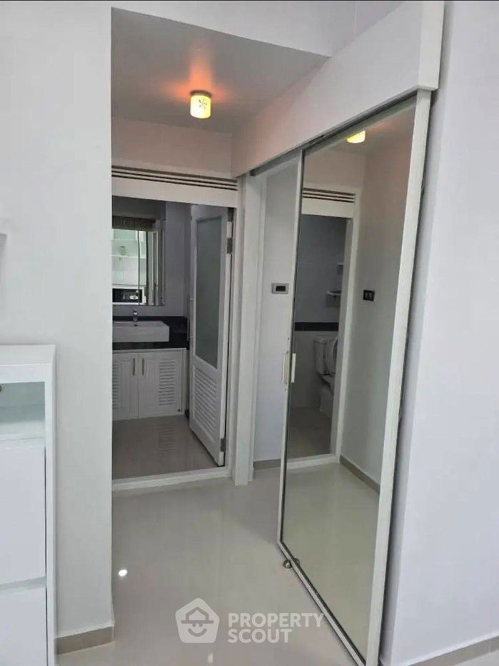 รูป คอนโด 1-ห้องนอน ที่ เอ สเปซ อโศก-รัชดา ใกล้ MRT พระราม 9 (ID 2279130) - รูปที่ 1/7