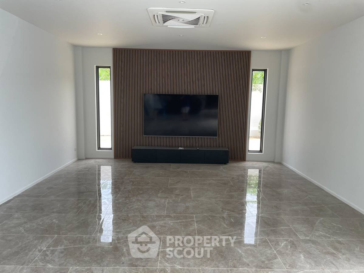 picture 3-BR Villa close to Artist Village Hua Hin (ID 2265859) - 6/32