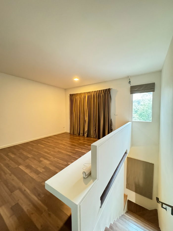 picture ✨ Stylish Townhome by Land & Houses | 3 Beds, 3 Baths, Great Location! ✨ - 11/21