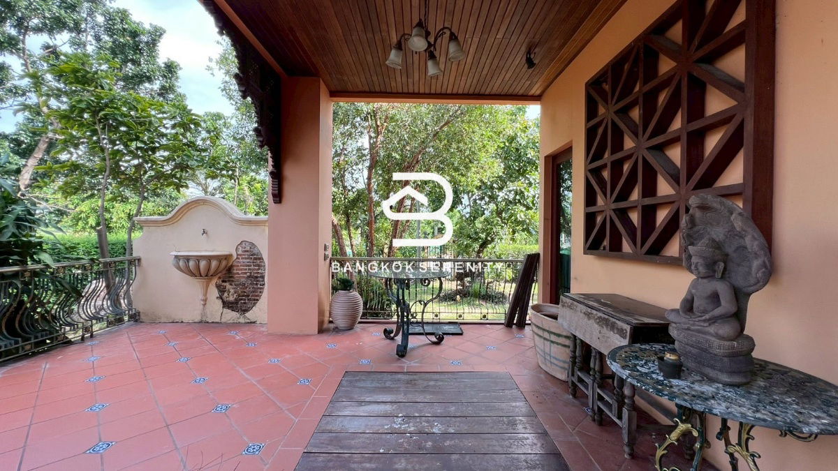 picture House for sale at Lakewood Golf course Country Club - 3/24