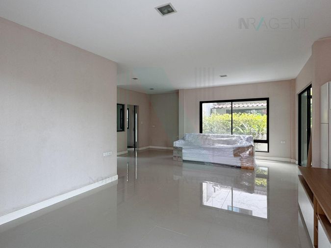 ขายบ้านเดี่ยว 4 ห้องนอน 220 ตร.ม. 101 ตร.ว. มัณฑนา พระราม 2 - เทียนทะเล