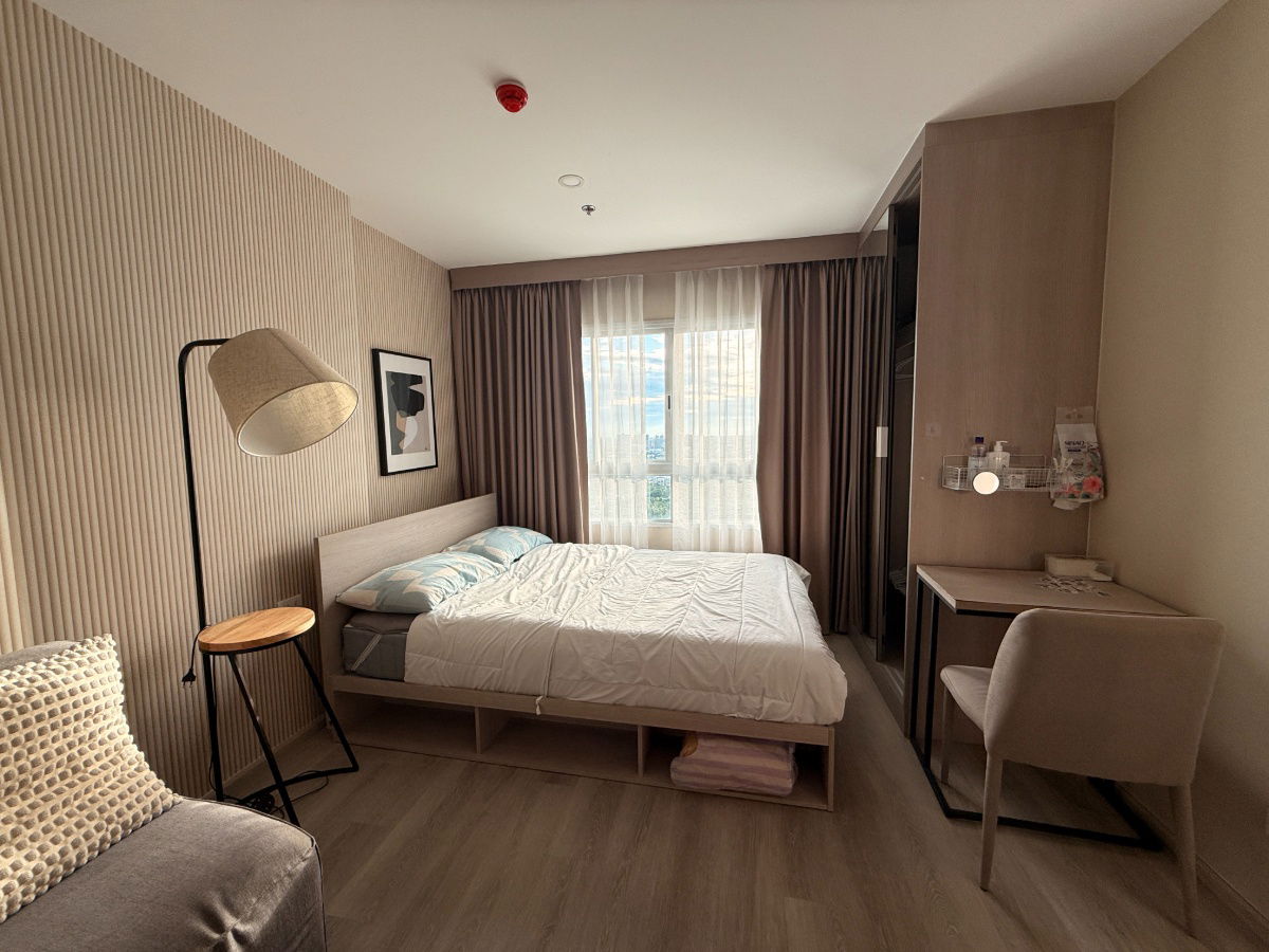picture Studio Room to Rent in Elio Sathorn-Wutthakat - 2/42