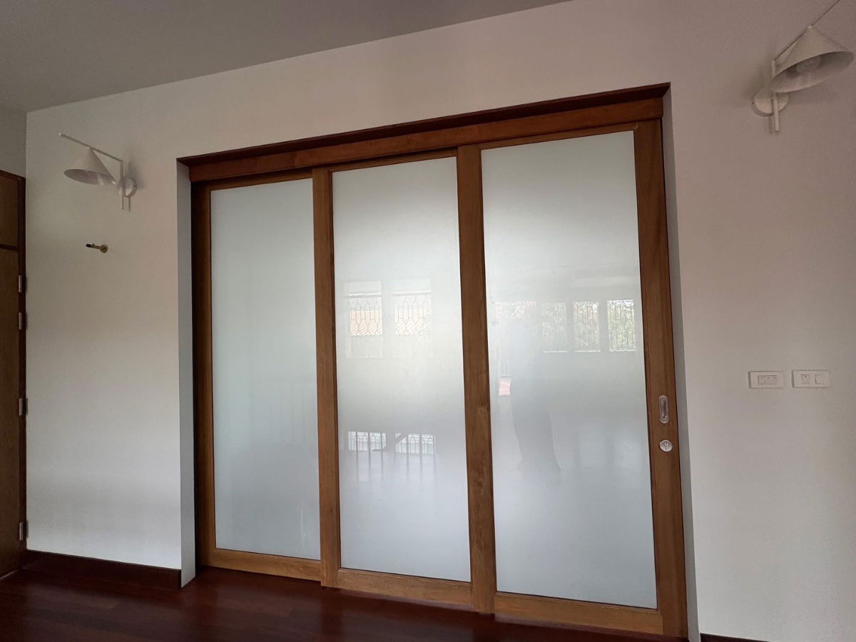 picture P0212 Fully Renovated Detached House for Rent – Pridi Banomyong 25 (Ekkamai Soi 10), Only 750 Meters from Sukhumvit 71 - 14/20
