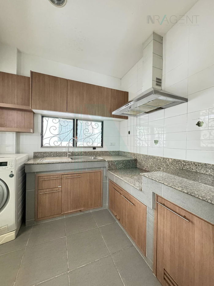 picture 📌 For Sell House MANTANA LAKE WATCHARAPOL 2-story 4 bedroom 3 bathroom - 5/8