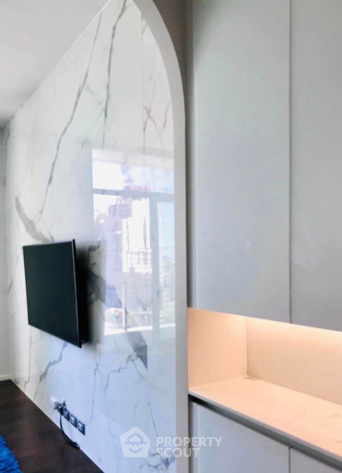picture 2-BR Condo at The Diplomat 39 near BTS Phrom Phong (ID 1649948) - 4/13
