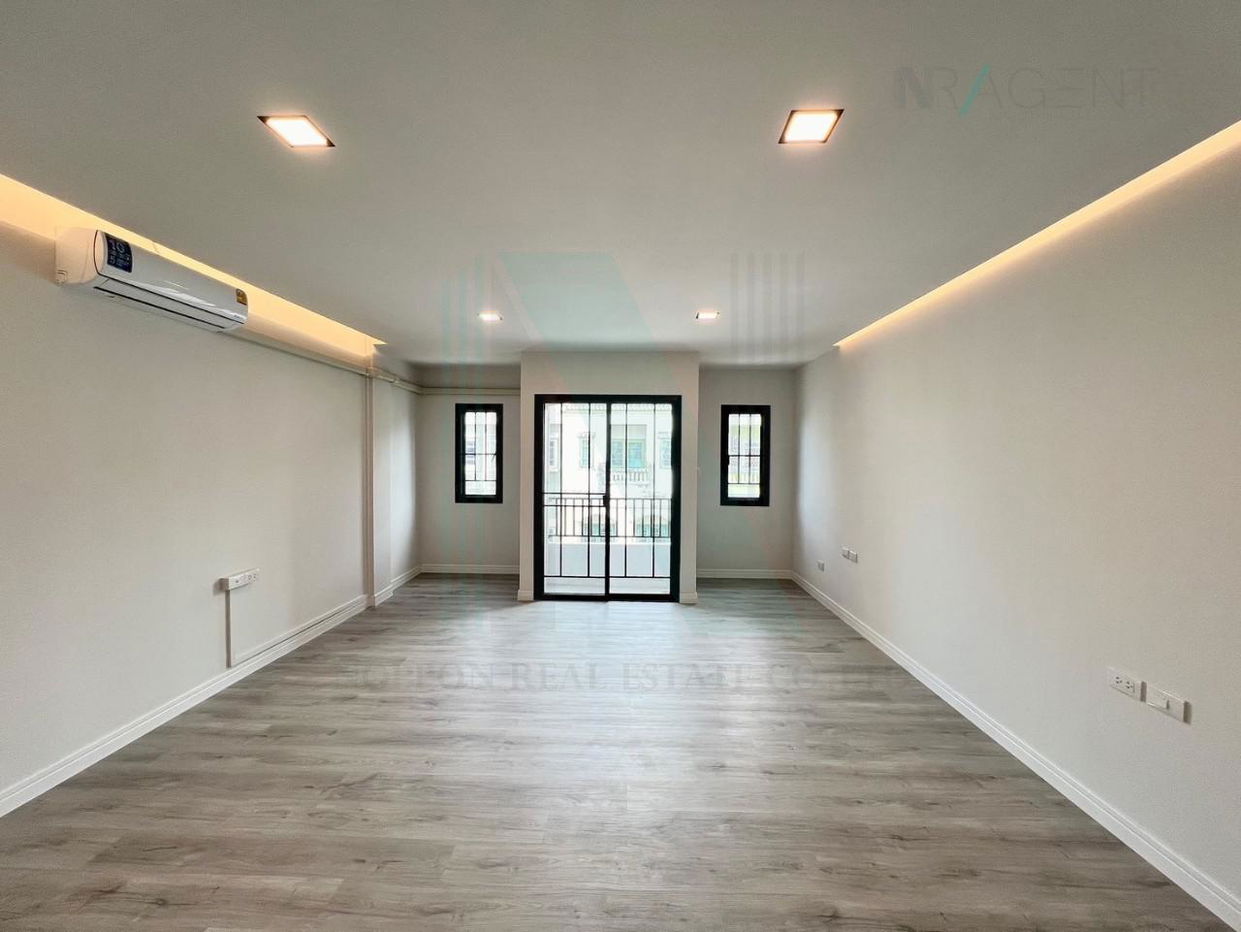 รูป 📌 ขายทาวน์โฮม โครงการ บ้านศุภารมย์ 3 ชั้น 3 ห้องนอน 3 ห้องน้ำ - รูปที่ 8/8