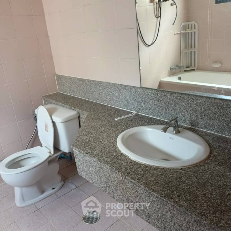 picture 1-BR Condo at Phayathai Place near BTS Phaya Thai (ID 2278539) - 12/13