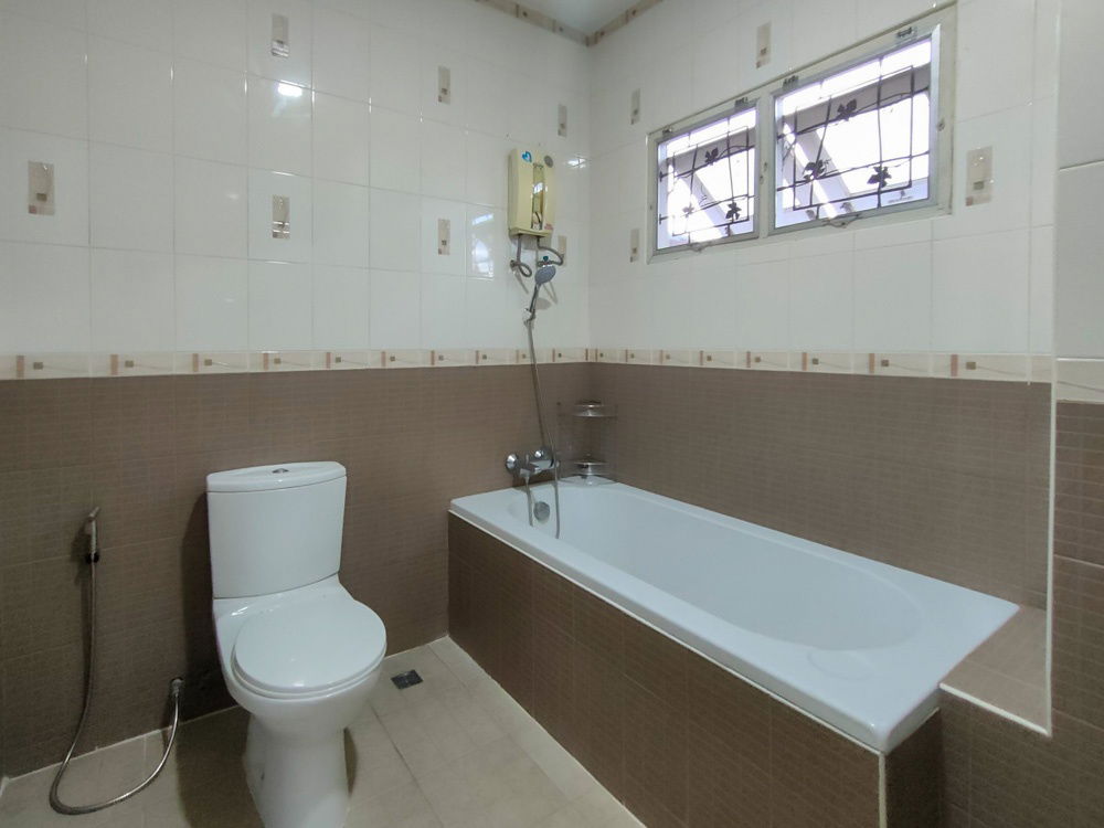 picture Large house for rent near Central Chiang Mai and San Sai - 6/76