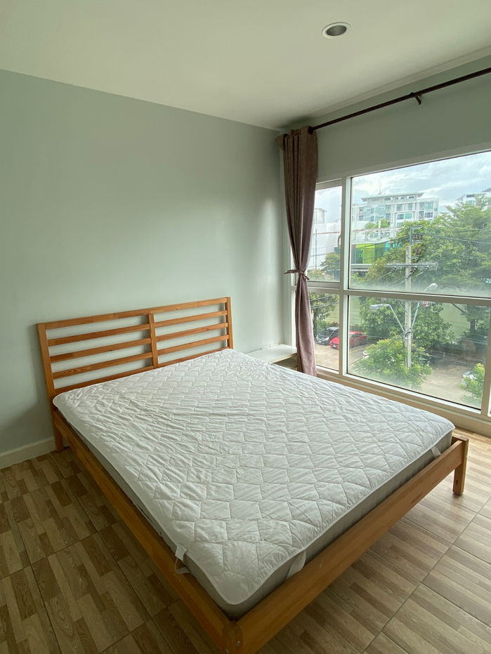 รูป ขาย ห้องมุมใหญ่ 44 ตรม วิวสระ ติดทางหนีไฟ ปลอดภัยแผ่นดินไหว - รูปที่ 2/4