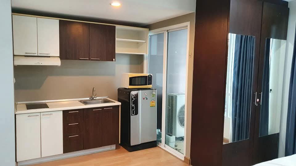 picture Condo for rent, The Pulse, Lat Phrao 44, size 33 sqm., rental price 7,000 baht. Interested, call 0894282491, Line ID: jeabmona - 8/15