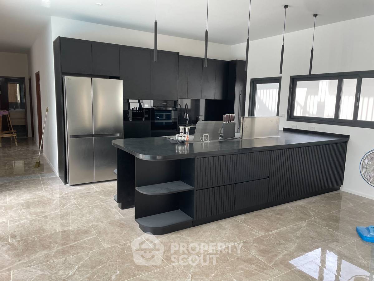 picture 3-BR Villa close to Artist Village Hua Hin (ID 2265859) - 3/32