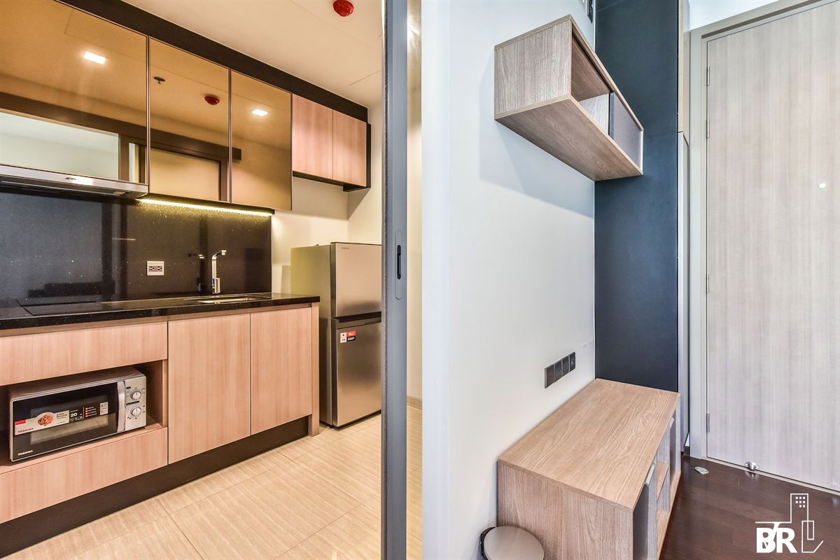 รูป Hot!! Available on 31Aug25 The Line Rachatehwi Studio 28.5 sqm. 20K/Month Call Aumi 0658209572 - รูปที่ 3/4