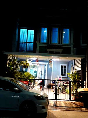 ทาวน์โฮม ม.รามคำแหง 2 : 📌 ขายทาวน์เฮาส์ โครงการ โกลเด้น ทาวน์ 3 บางนา-สวนหลวง 2 ชั้น 4 ห้องนอน 3 ห้องน้ำ